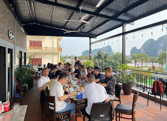 vietnam/ha-long/restaurant/nha-hang-song-beer