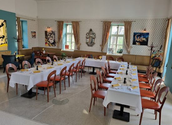 slovakia/horna-nitra/restaurant/stary-biskupsky-hostinec