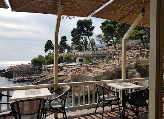 montenegro/ulcinj/restaurant/ibiza-restaurant