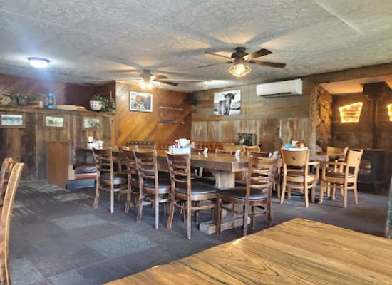 idaho/lost-river-valley/restaurant/locking-horns-riverside-restaurant