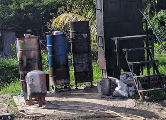 antigua-and-barbuda/saint-john/restaurant/hunte-chicken-farm