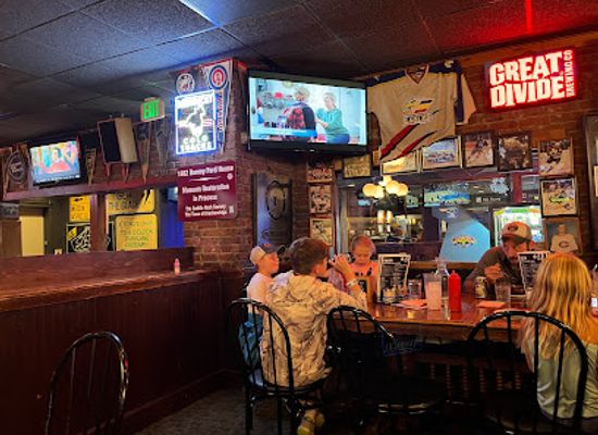 colorado/tenmile-range/restaurant/downstairs-at-eric-s