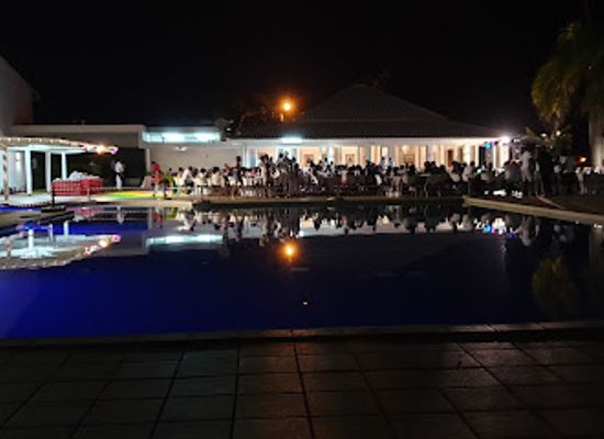 mozambique/maxixe/restaurant/marine-club