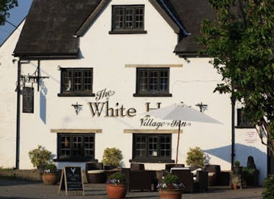 united-kingdom/monmouthshire/restaurant/white-hart-village-inn-llangybi