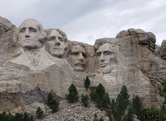 south-dakota/mount-rushmore-national-memorial/restaurant/carvers-cafe