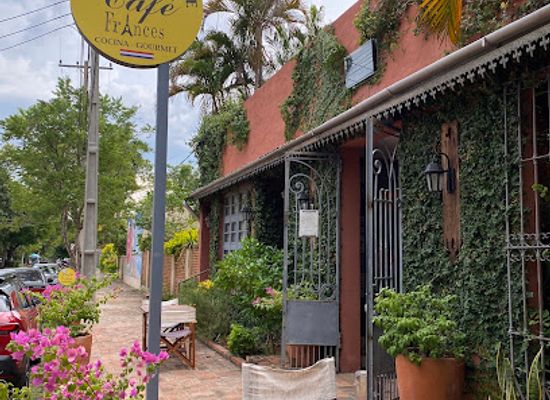 paraguay/san-bernardino/restaurant/el-cafe-frances