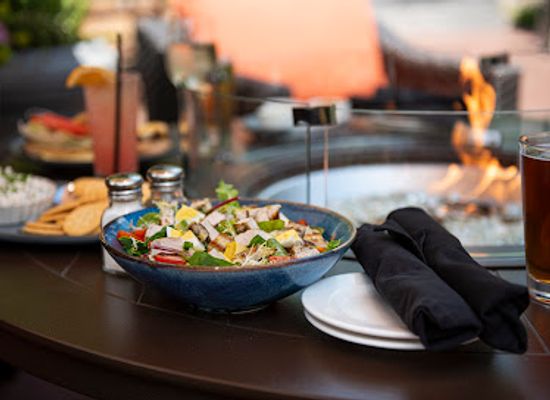 pennsylvania/great-valley/restaurant/the-sunset-grille-at-the-desmond