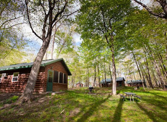 wisconsin/kickapoo-valley/restaurant/blue-highway-lodge