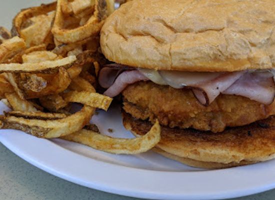 utah/sevier-valley/restaurant/lake-side-grill