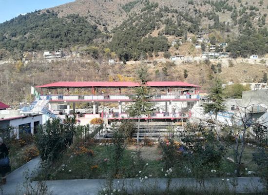 pakistan/swat/restaurant/fish-hut-and-trout-fish-restaurant-trout-fish-farming-in-swat-pakistan