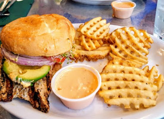 idaho/panhandle/restaurant/the-snakebite-restaurant