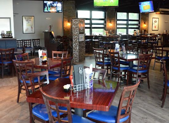 illinois/prairie-state/restaurant/spartan-ale-house