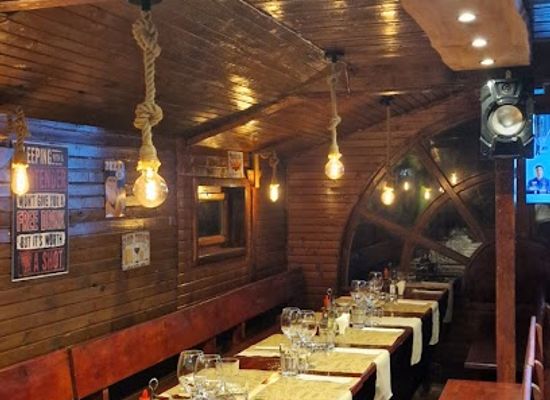 bulgaria/borovets/restaurant/crazy-bull