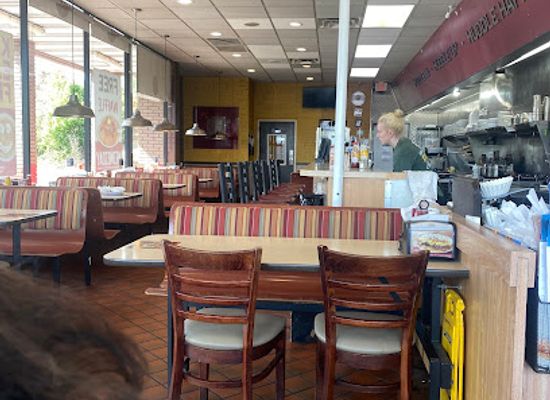 north-carolina/nantahala-national-forest/restaurant/huddle-house