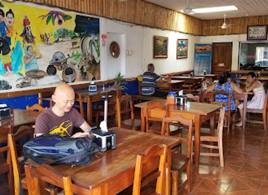 costa-rica/liberia/restaurant/soda-los-comales