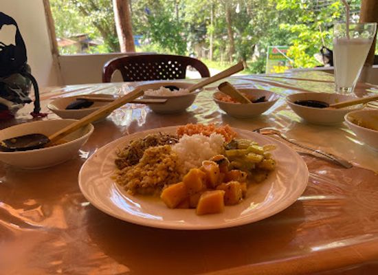 sri-lanka/cultural-triangle/restaurant/kenoli-restaurant