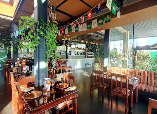 bahrain/amwaj-islands/restaurant/lanterns-gourmet-lounge