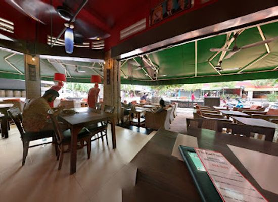 cambodia/siem-reap-province/restaurant/the-red-piano-pub-street
