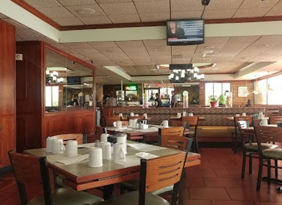 illinois/waukegan/restaurant/gojos-cafe-pancake-house