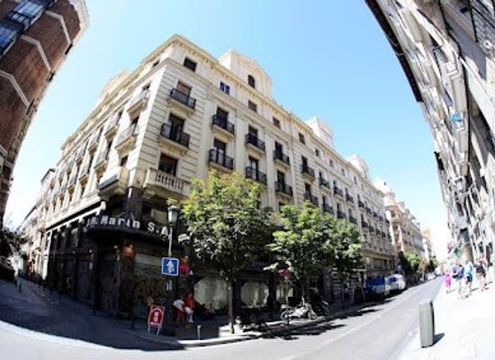 spain/madrid/sol/restaurant/hostal-sol-square
