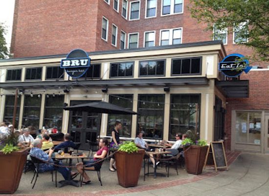 indiana/indianapolis/mass-ave/restaurant/bru-burger-bar-indianapolis