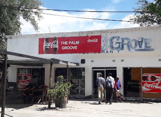 botswana/makgadikgadi-pans/restaurant/the-palm-grove