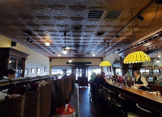 texas/permian-basin/restaurant/wall-street-bar-grill