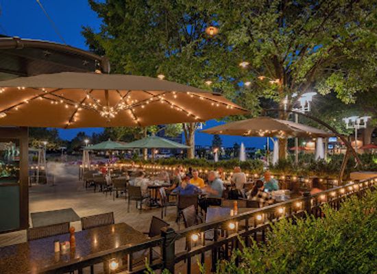 virginia/blue-ridge-parkway/restaurant/blue-ridge-grill