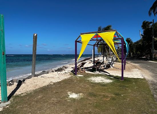 nicaragua/corn-islands/restaurant/darinia-s-fine-dinning