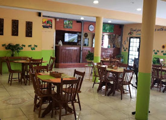 belize/belize-city/restaurant/senor-coconut