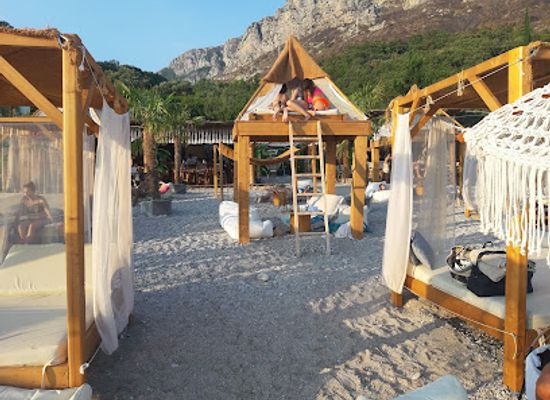 montenegro/brda/restaurant/pura-vida