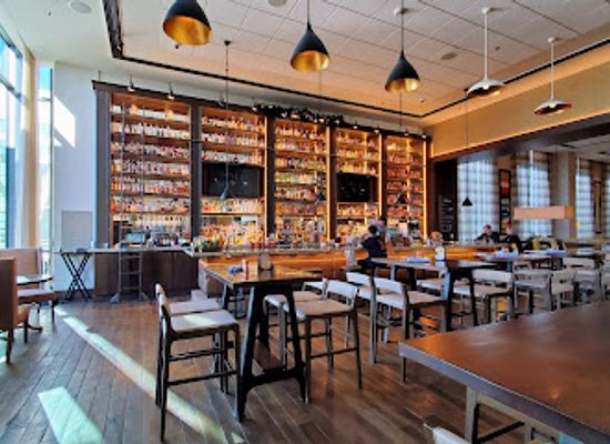 wisconsin/milwaukee/restaurant/stella-van-buren