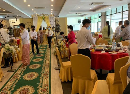 myanmar-burma/yangon/mayangone/restaurant/royal-garden-restaurant