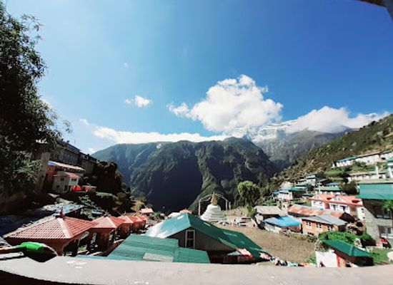 nepal/namche-bazaar/restaurant/the-hungry-yak-live-music-bar-pvt-ltd