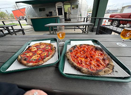 oklahoma/tulsa/pearl-district/restaurant/tortoise-pizza