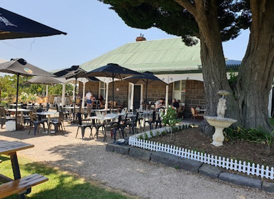 australia/high-country/restaurant/two-beans-at-carome-estate