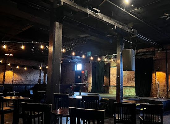 indiana/terre-haute/restaurant/honey-s-at-thbc