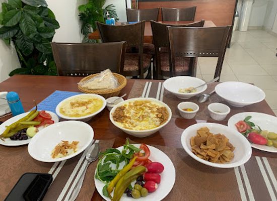 lebanon/deir-el-qamar/restaurant/mat'am-bilhana-lilful-walfata