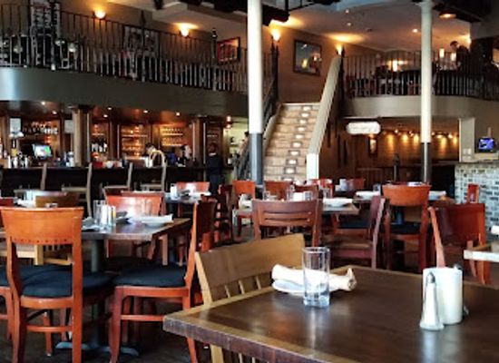 alabama/lake-tuscaloosa/restaurant/chuck-s-fish