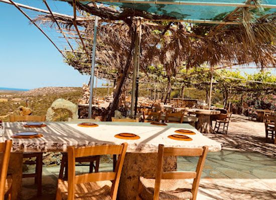 cyprus/morphou-bay/restaurant/viklari