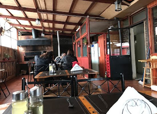 chile/temuco/restaurant/restaurant-nielol-las-munecas