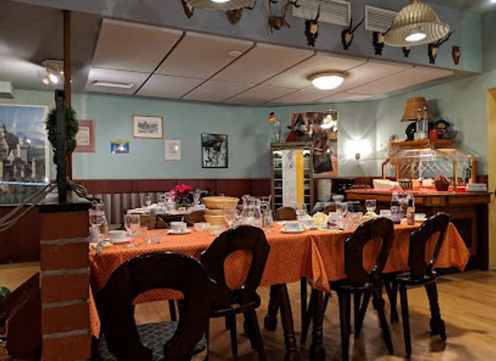 finland/helsinki/restaurant/zinnkeller