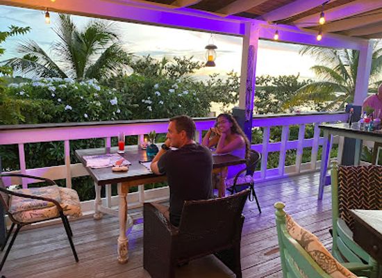 the-bahamas/inagua/restaurant/the-front-porch