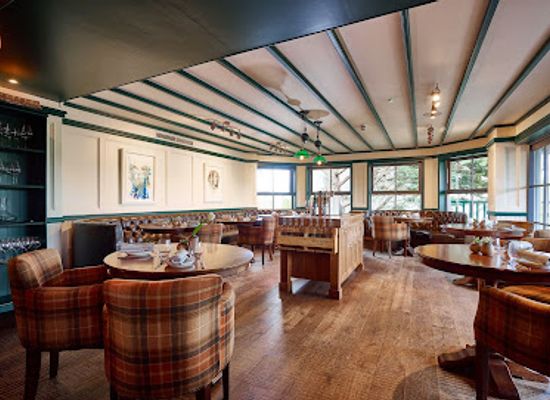 united-kingdom/berkshire/restaurant/the-loch-the-tyne-by-adam-handling-old-windsor