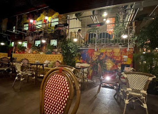albania/tirana/blloku/restaurant/coko