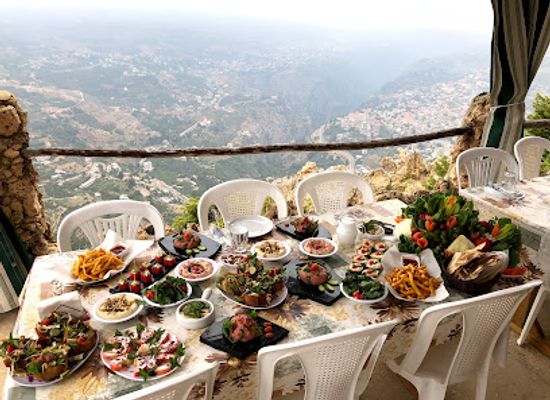 lebanon/bcharre/restaurant/janet-al-arez
