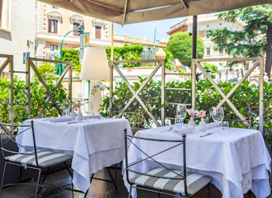 italy/rome/restaurant/moma