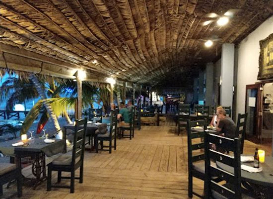 belize/hopkins/restaurant/love-on-the-rocks-stone-grill-restaurant