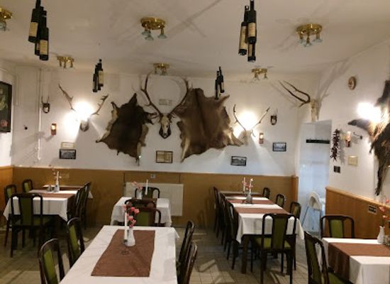 hungary/keszthely/restaurant/parizsi-udvar-etterem-panzio
