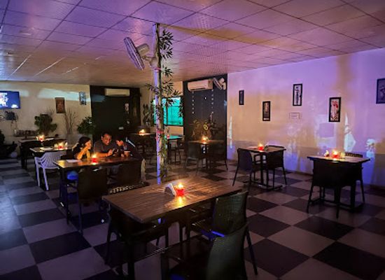 india/visakhapatnam/restaurant/the-vizag-drive-in